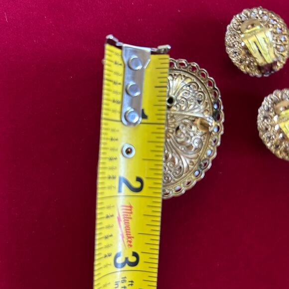 Vintage W. Germany Victorian Revival Cameo Brooch & Clip-On Earring Set - Picture 12 of 15